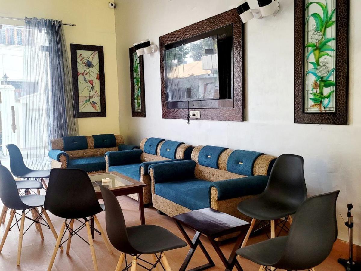 Solitude, The Boutique Hotel Haldwāni Dış mekan fotoğraf