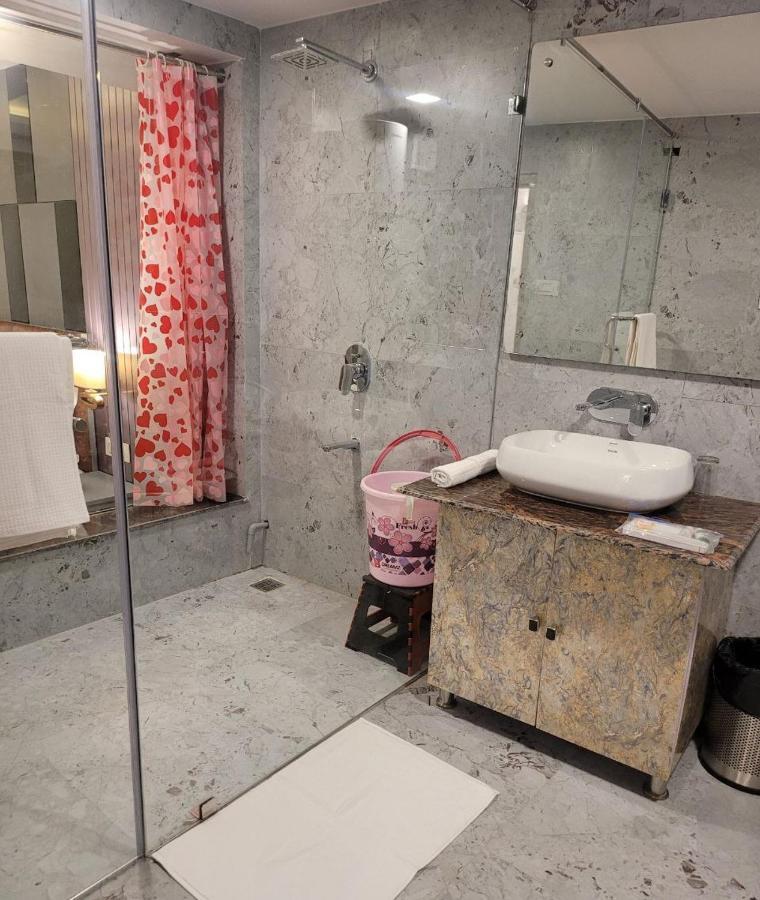 Solitude, The Boutique Hotel Haldwāni Dış mekan fotoğraf